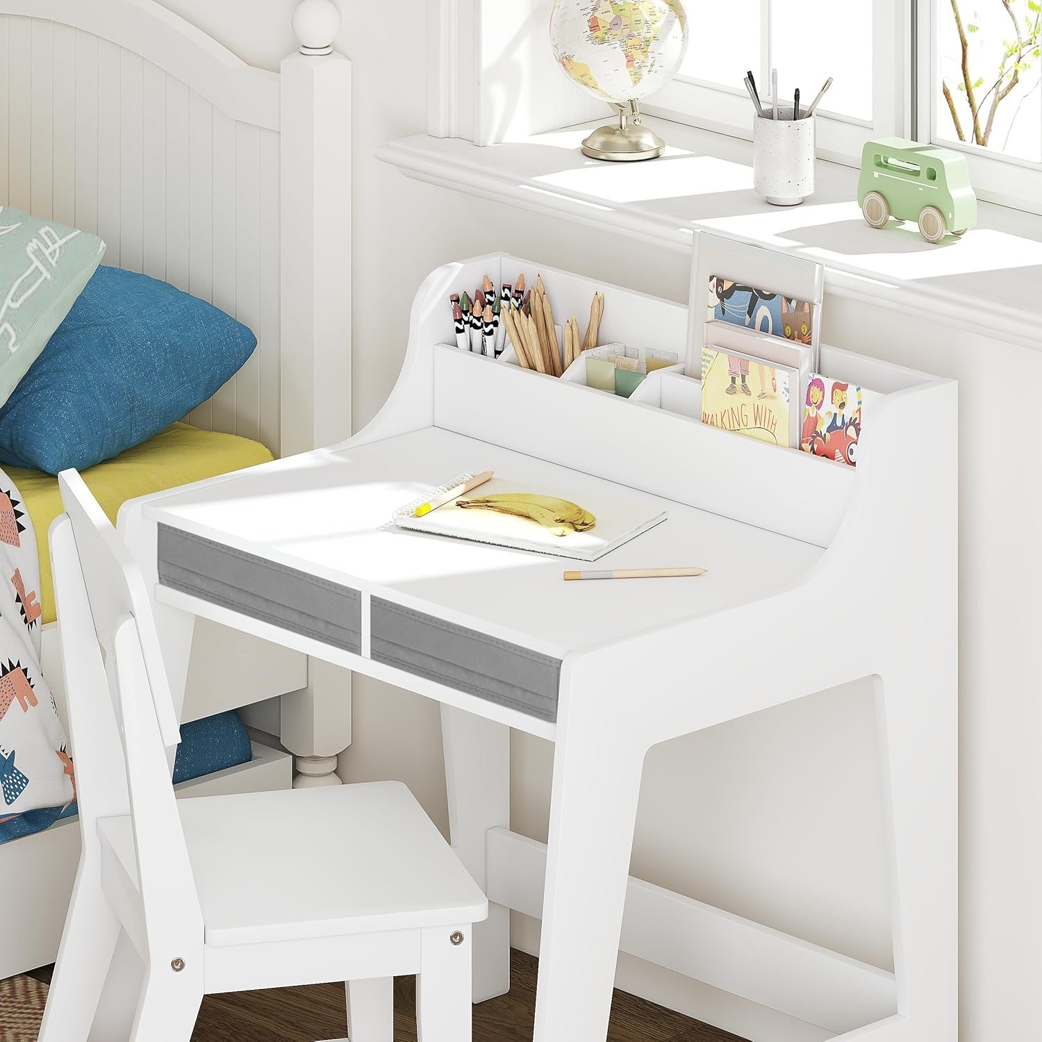 Children's Desk and Chair Set Image 2